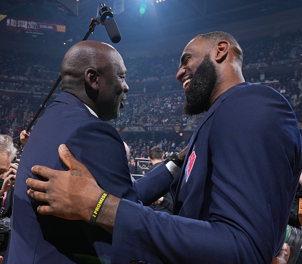 库班对比乔丹和詹姆斯：詹姆斯能质变弱队，乔丹不行！