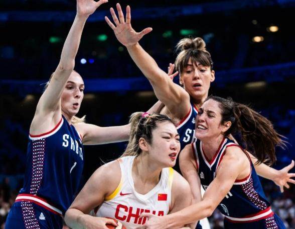 狗子28官网-进攻效率第二为何狼狈出局？数据解读女篮兵败之因